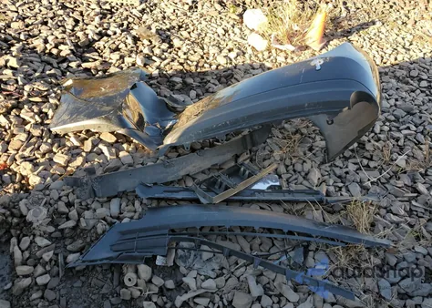 2018 Toyota Rav4 Le z USA, uszkodzony, nr VIN JTMBFREVXJJ737668